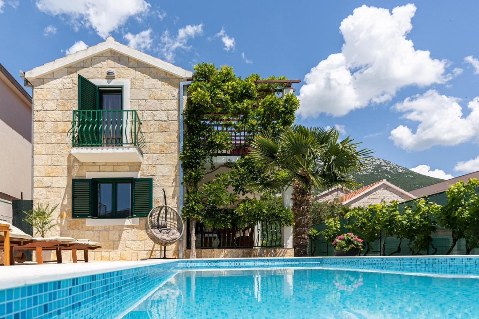 Villa Josip Near Omis , Private Pool Exterior photo